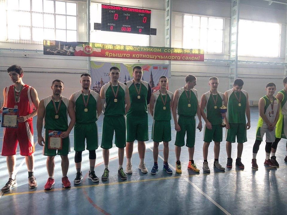 Васильево баскетбол командасы республика спартакиадасында нинди медаль алды?