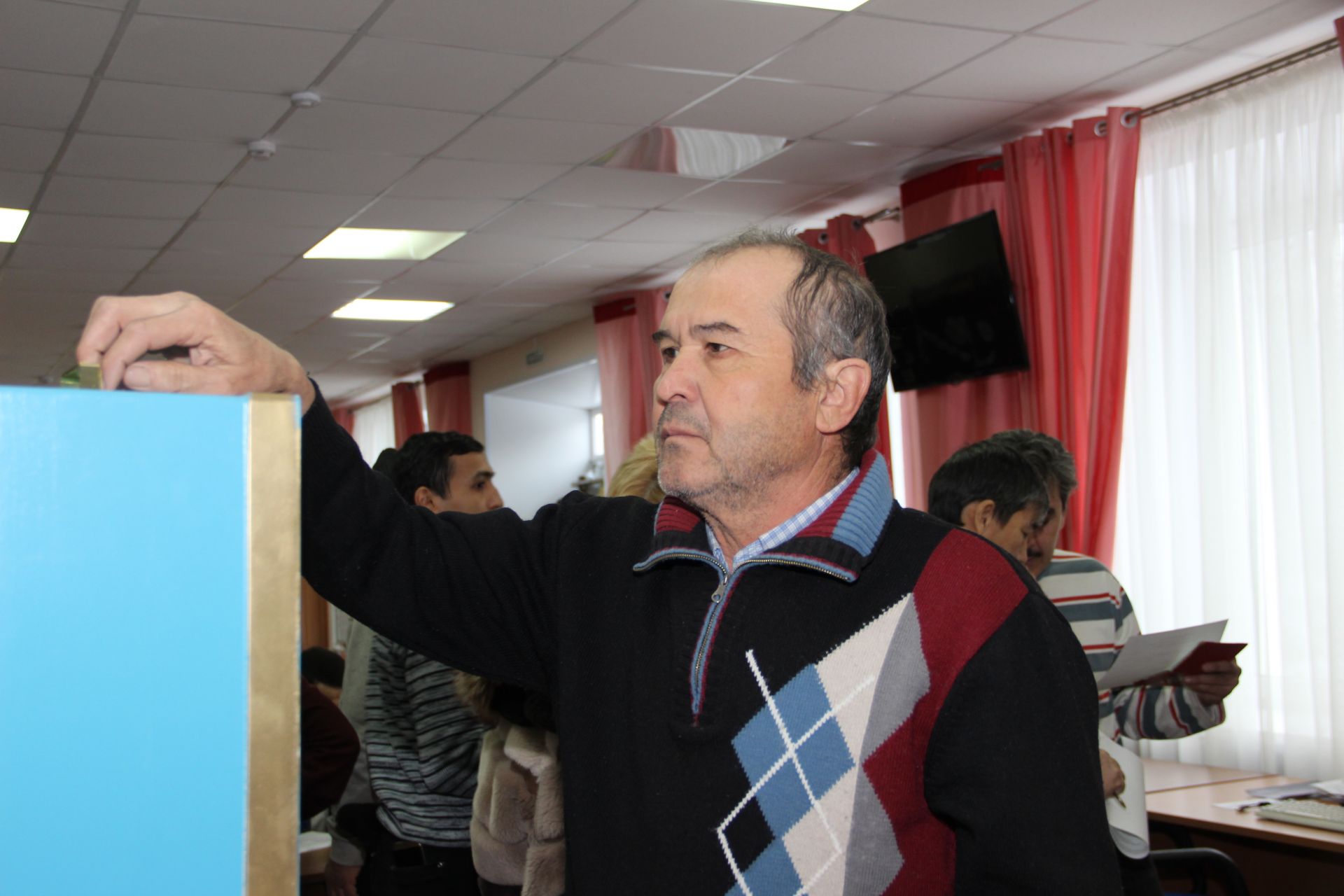 Яшел Үзәндә яшәүче Үзбәкстан гражданнары сайлауда катнашты
