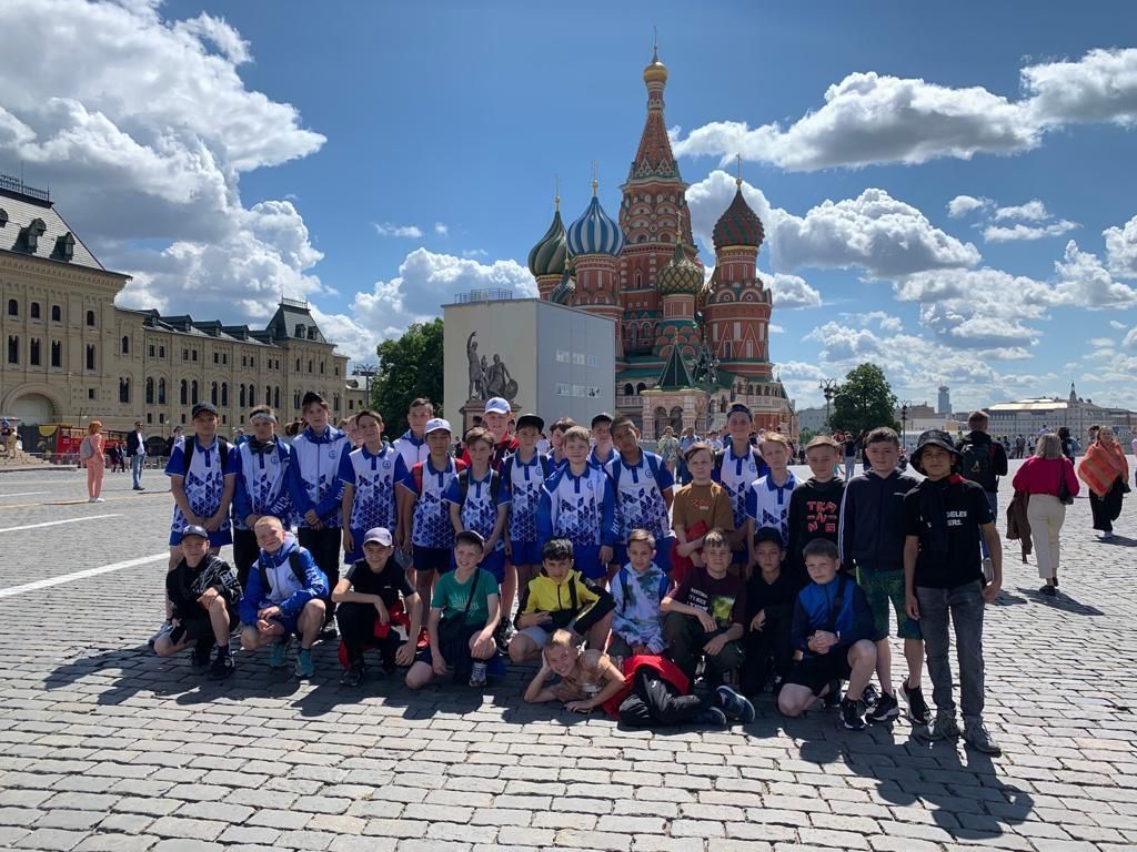 Татарстан командалары составында Яшел Үзән спортчылары чирәмдәге хоккей буенча Бөтенроссия ярышларында җиңү яулады
