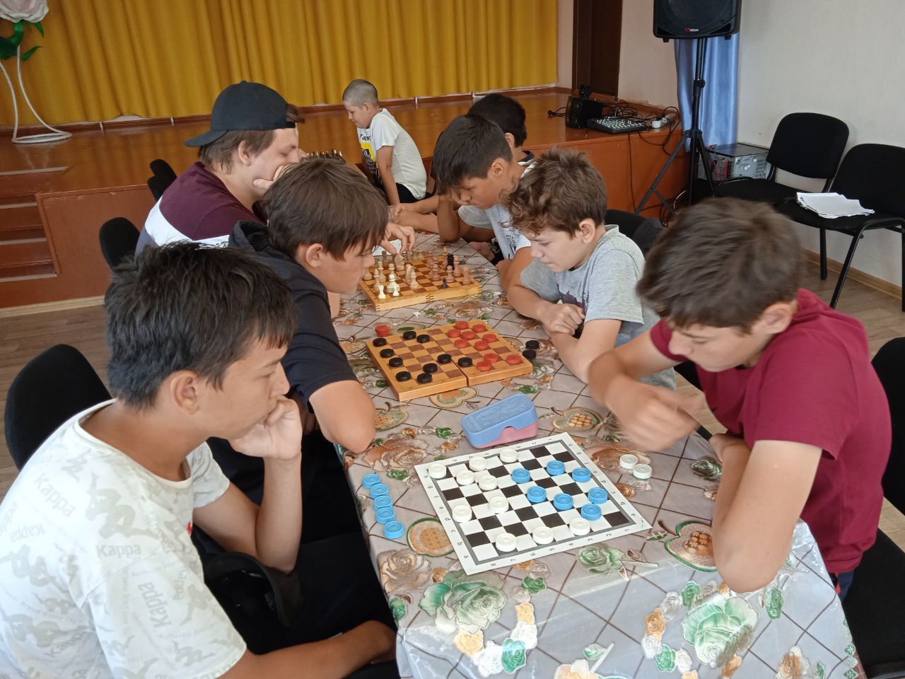 Бакырчыда балалар арасында шашка һәм шахмат уеннары буенча турнир булып узды