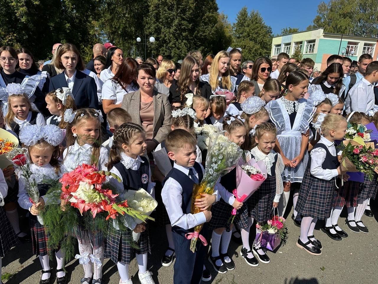 Н.Соболев исемендәге 2нче Васильево мәктәбе 108 беренче сыйныф укучысын каршылады