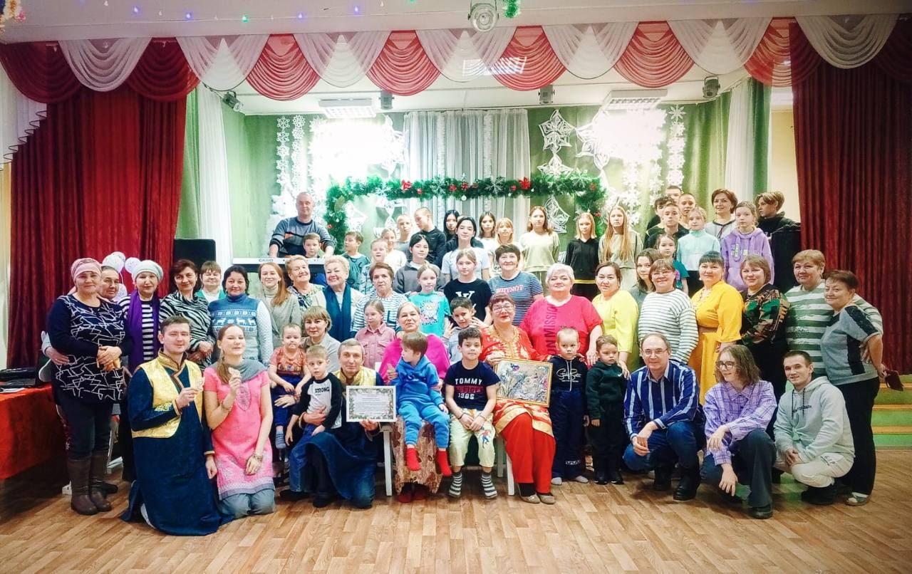 «Һәркемнең күңелендә якты киләчәккә өмет чаткысы кабынсын» - Рәйсә Миңнуллина