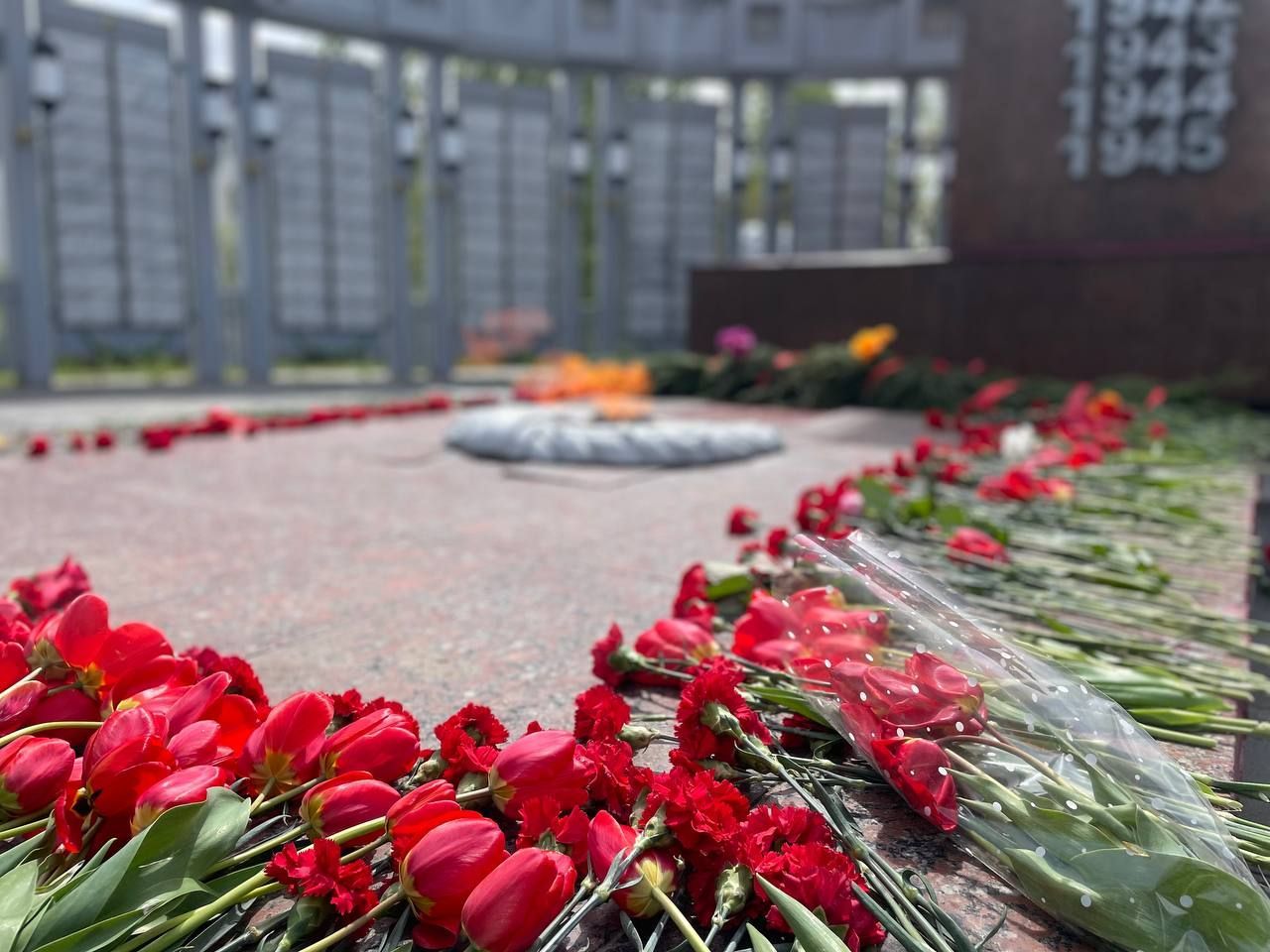 Герой исемен ала алмаган герой