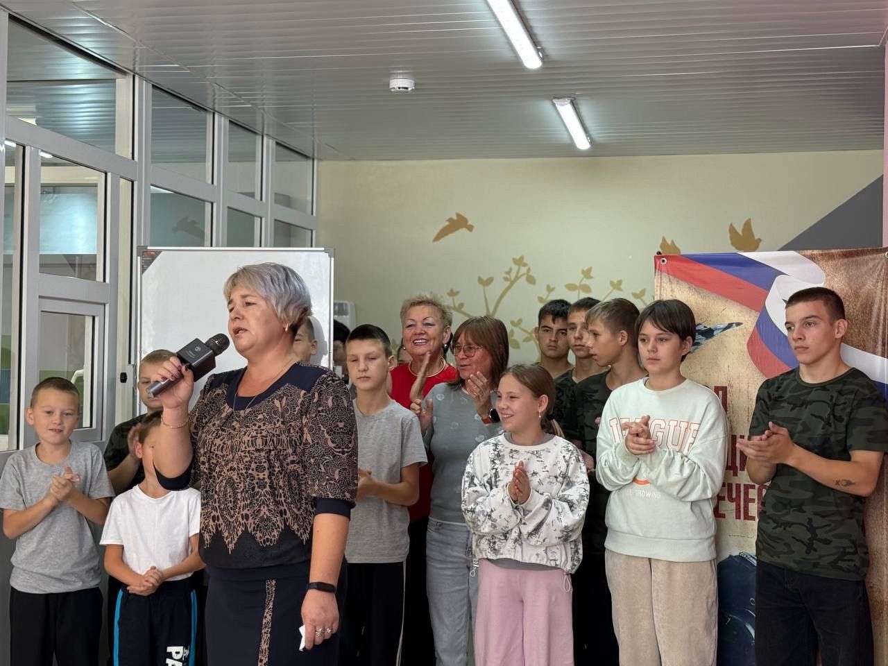 Норлат балалар йортында тәрбияләнүчеләр Кайбыч картлар һәм инвалидлар интернат-йортына традицион визит кылды