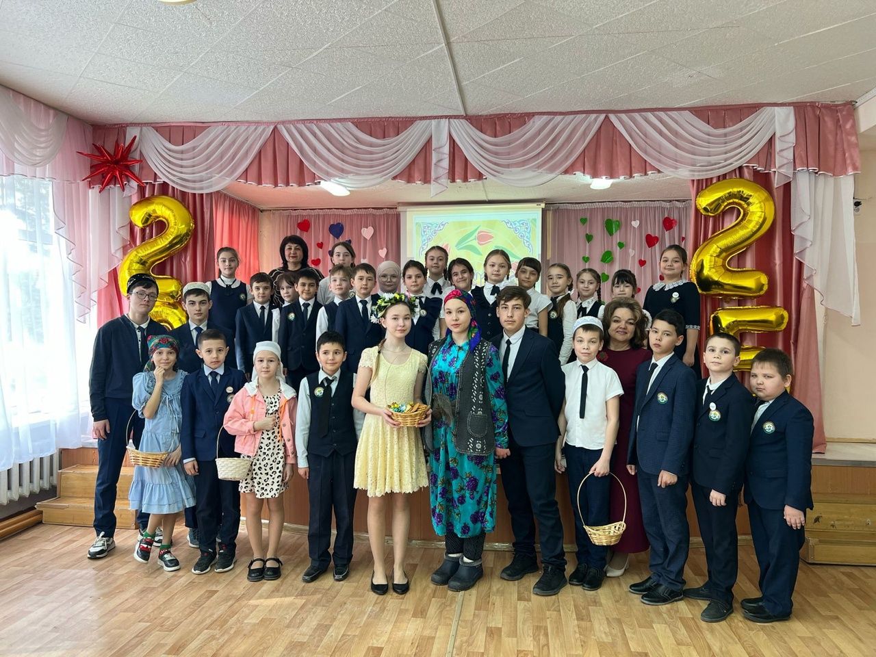 Яшел Үзән районы Әйшә авылы гимназиясендә Нәүрүз бәйрәме үткәрелде