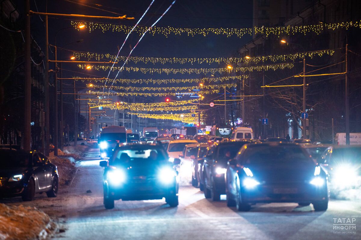 Дәүләт автоинспекциясе татарстанлыларга бәйрәмнәрдә юлларда иминлек турында искәртте