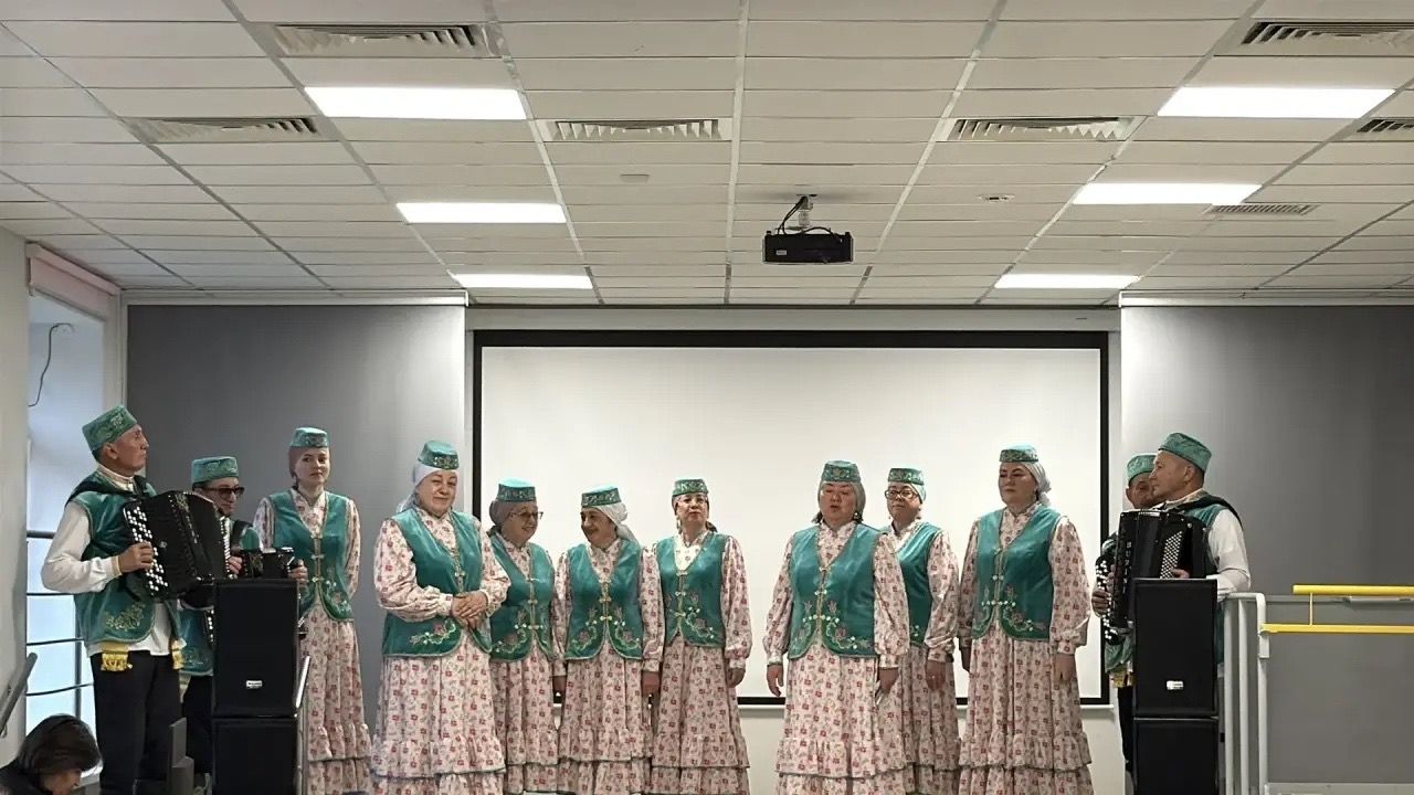 Өлкәннәр ункөнлегенә йомгак ясап…