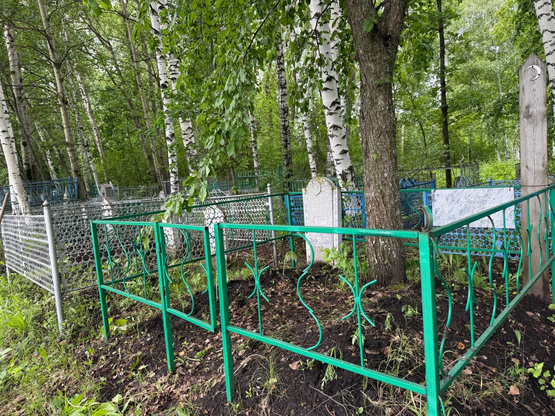 Кискән тырнакларны һәм коелган чәчләрне кабергә күмәргә кирәкме?