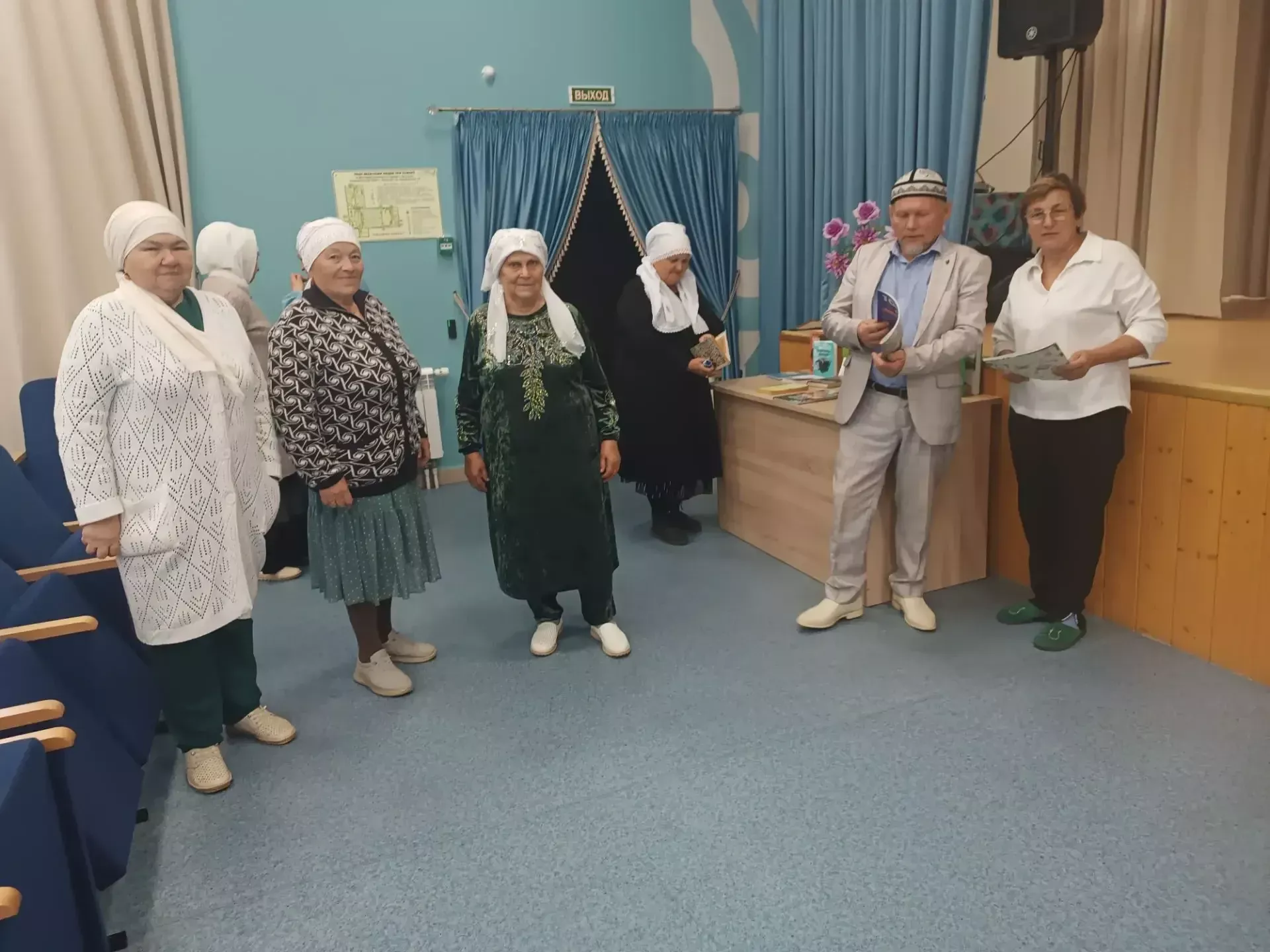 Күгеш авылында Өлкәннәр көнен билгеләп үттеләр
