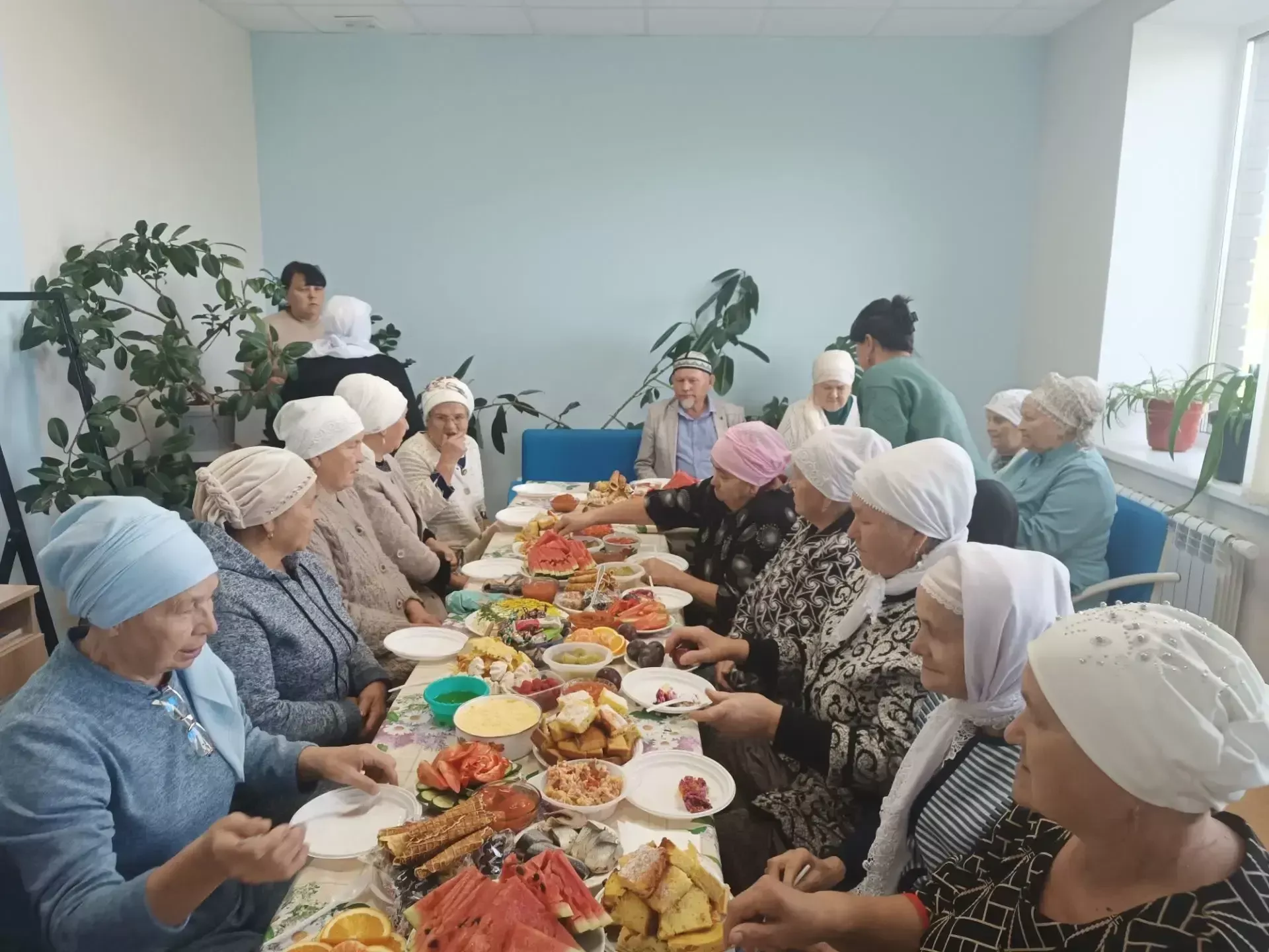 Күгеш авылында Өлкәннәр көнен билгеләп үттеләр