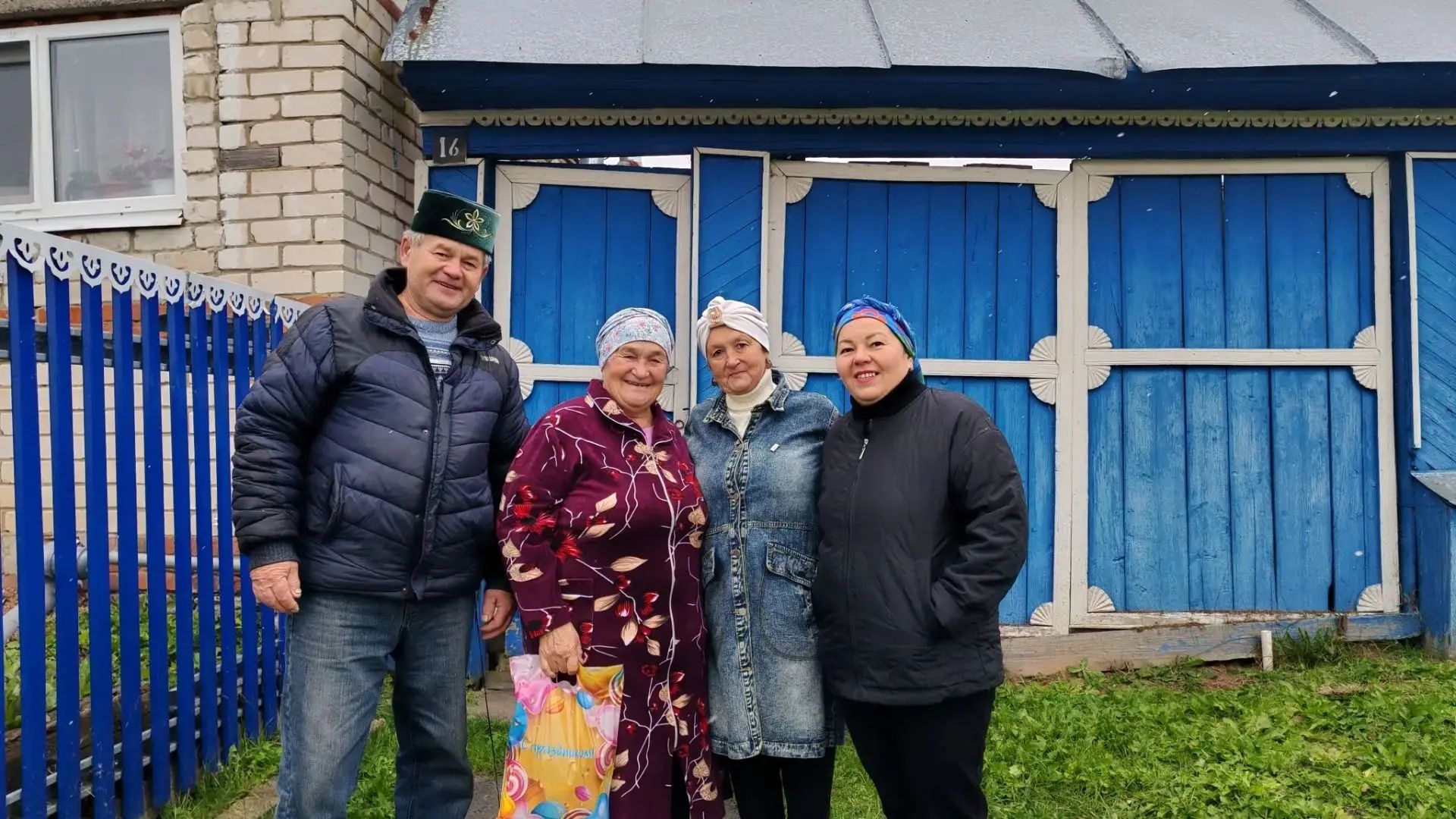 Олы Шырдан авылында кадерле өлкәннәребезне бәйрәм белән котладылар