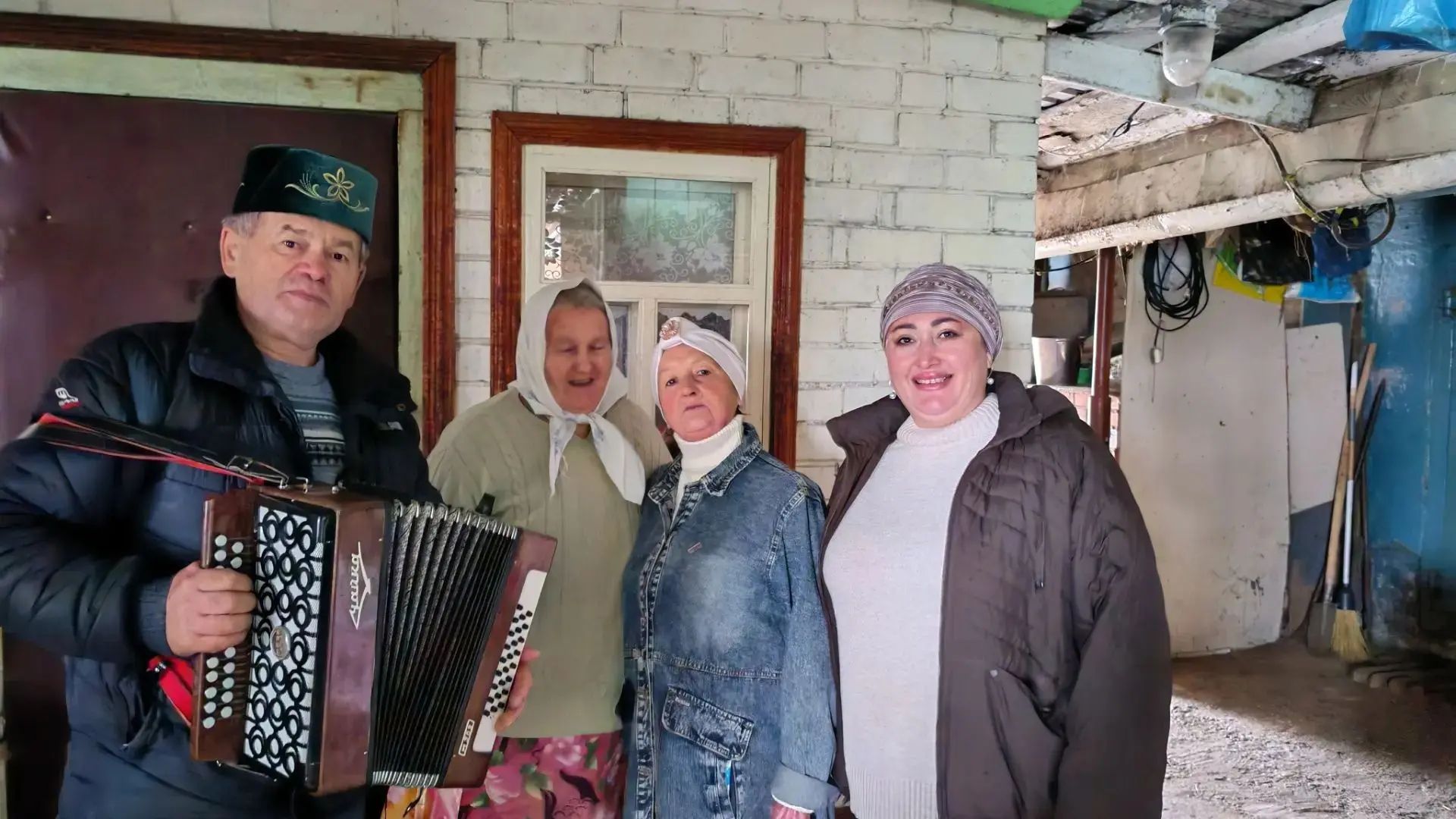 Олы Шырдан авылында кадерле өлкәннәребезне бәйрәм белән котладылар