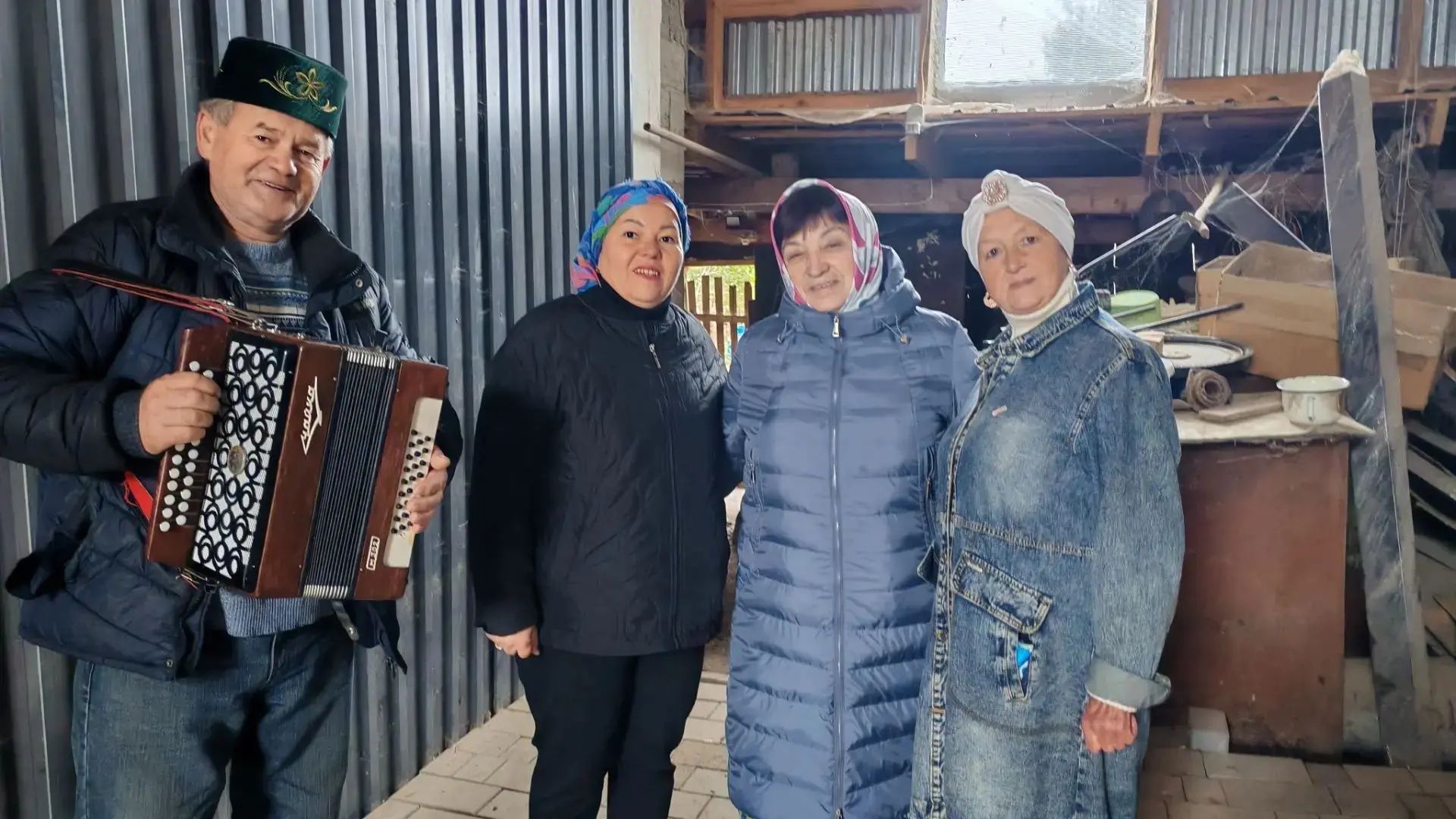 Олы Шырдан авылында кадерле өлкәннәребезне бәйрәм белән котладылар