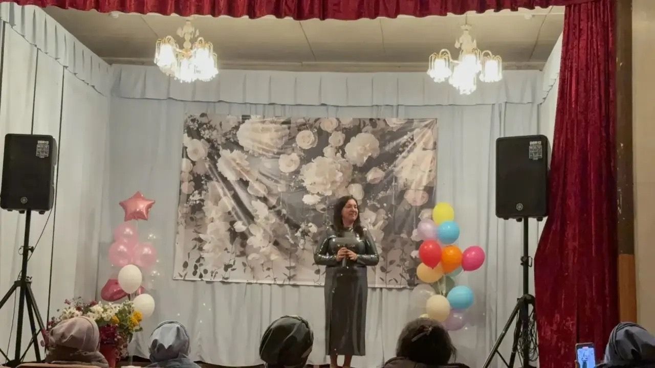 Тау Илендә «Көзләр ямьле сезнең белән» исемле бәйрәм концерты узды