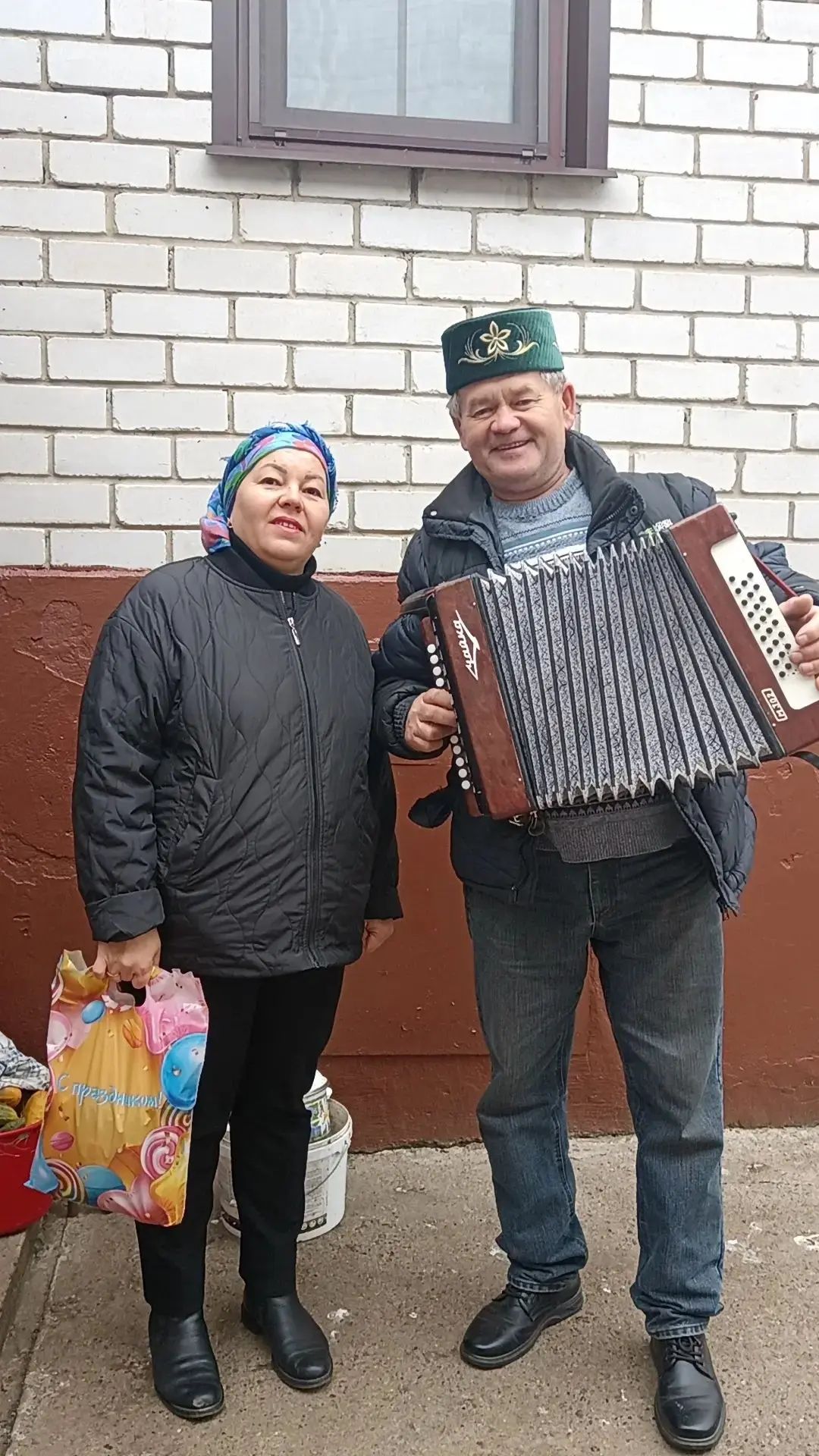 Олы Шырдан авылында кадерле өлкәннәребезне бәйрәм белән котладылар