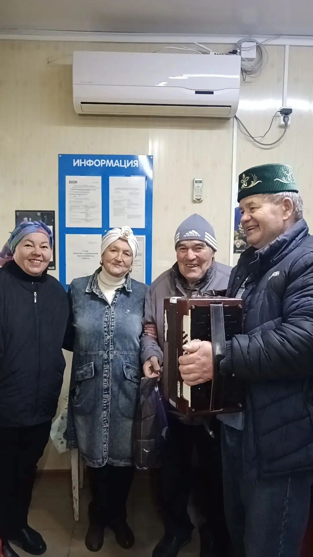 Олы Шырдан авылында кадерле өлкәннәребезне бәйрәм белән котладылар
