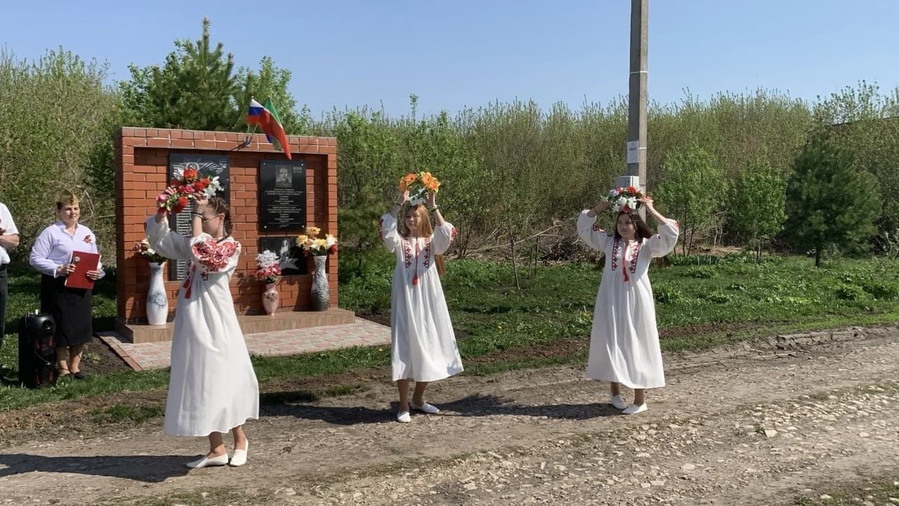 Кири авылында Җиңү митингы узды