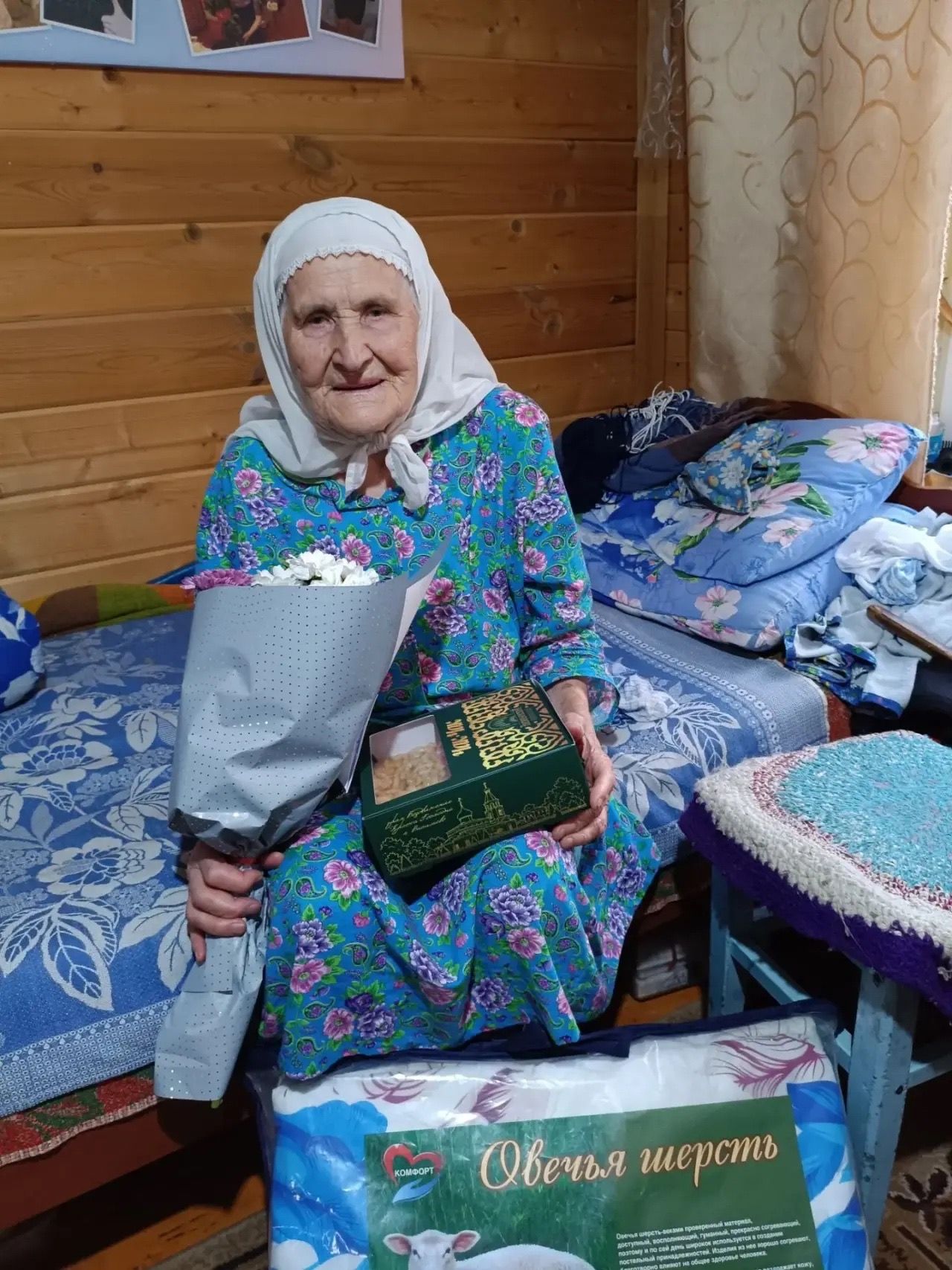 Тау Иле авылында гомер кичерүче Сәлия Гыйбадулла кызы Шәйхетдинова 90 яшьлек юбилеен билгеләде