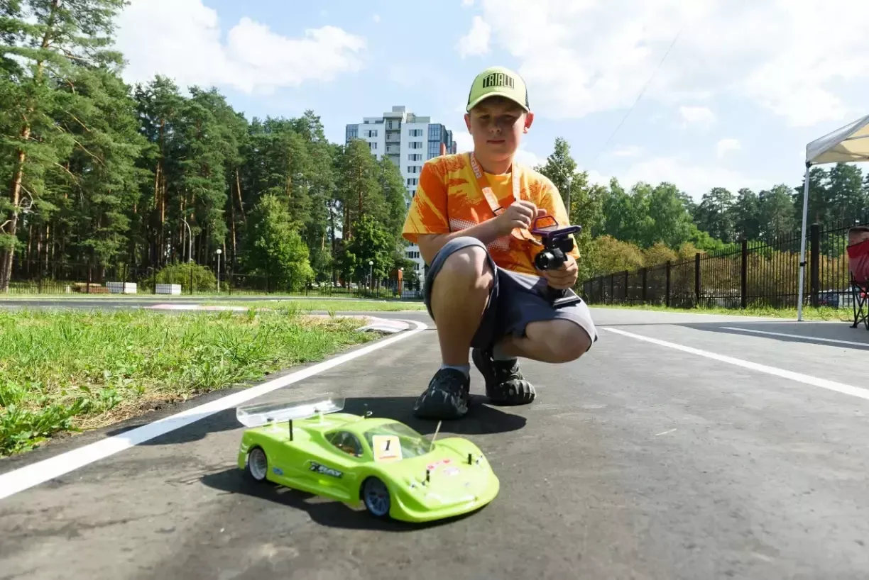 Яшел Үзән геройлары Мактау пьедесталында