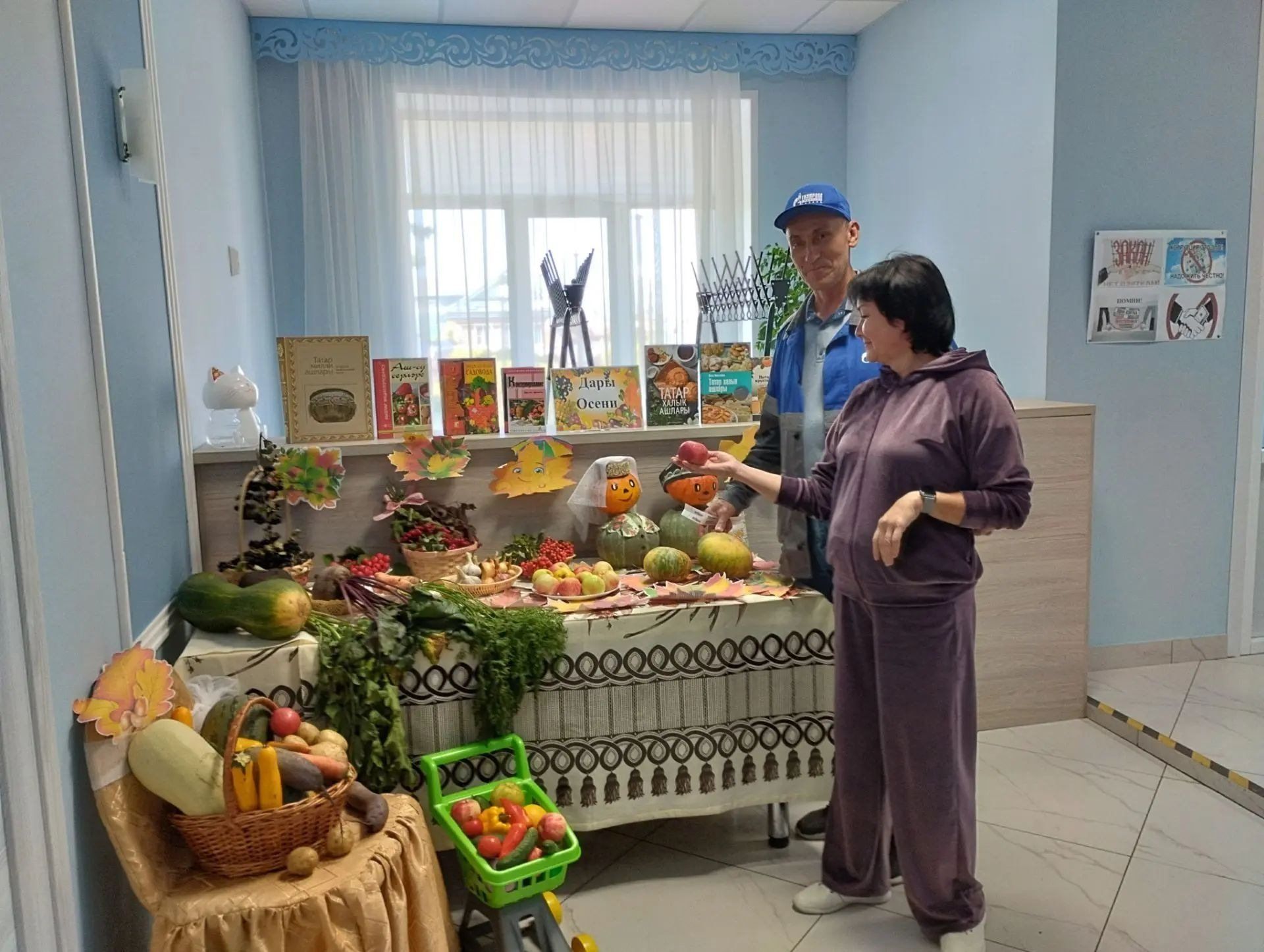 Татар Танае мәдәният йортында «Көз бүләкләре» дип исемләнгән күргәзмә оештырылды