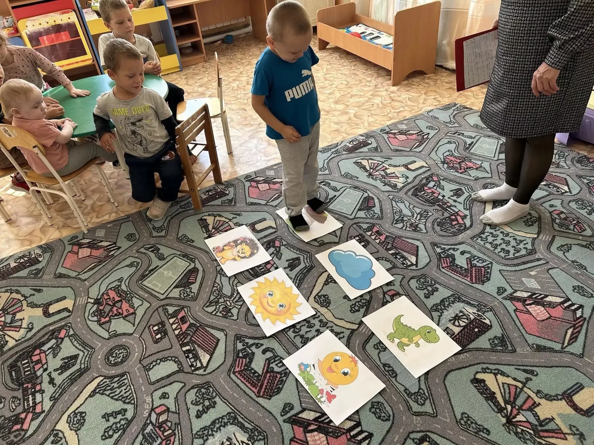 Тәрбиячеләр көне белән!