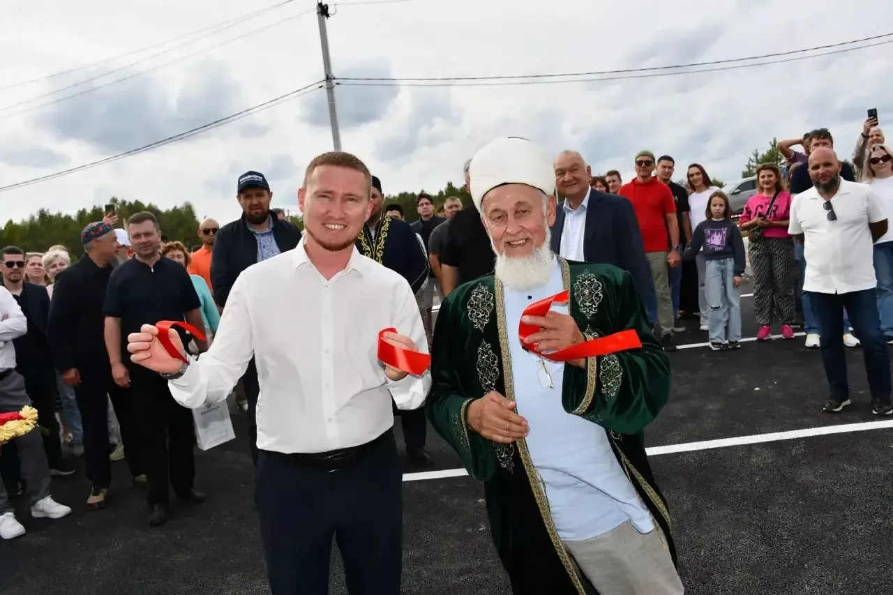 Олы Яке авыл җирлегенә караган «Теплое место» бистәсендә бүген игелеккә нигез салынган көн