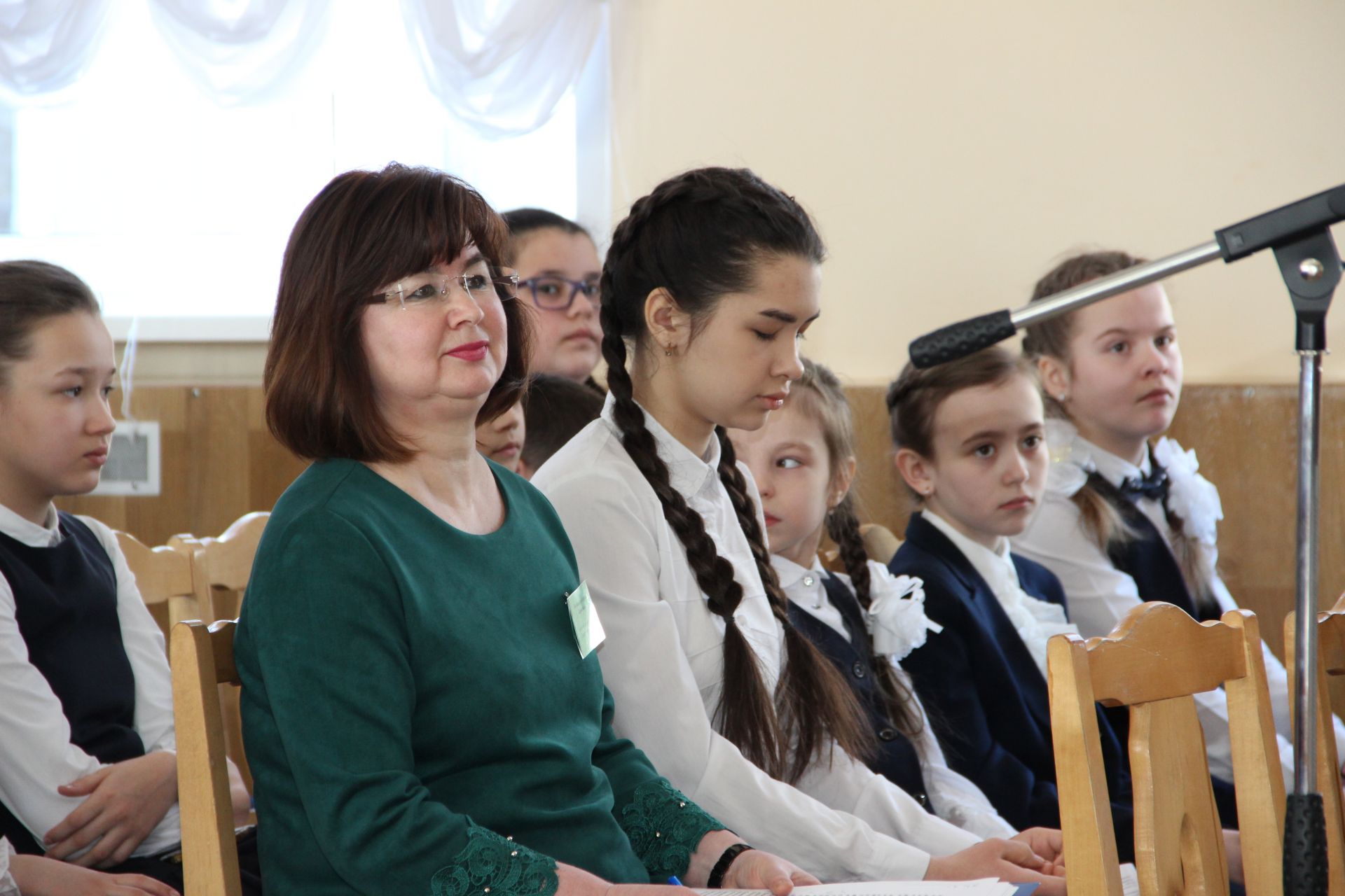 Яшел Үзәндә төрле милләт балалары татар телендә шигырьләр укыды