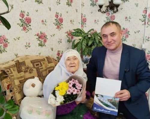 Норлат авылында гомер кичерүче Фая Шәйхетдин кызы Җамалиева 90 яшьлек юбилеен билгеләп үтә