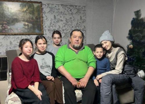 7 баласын ялгыз үстерүче ир: «Бәхетсез мин дигәнем юк»