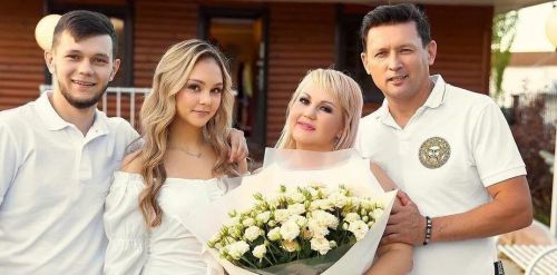 Әнвәр Нургалиев: «Мәхәббәт яхшы коньяк кебек ныгырга тиеш, сөт кебек әчергә түгел»