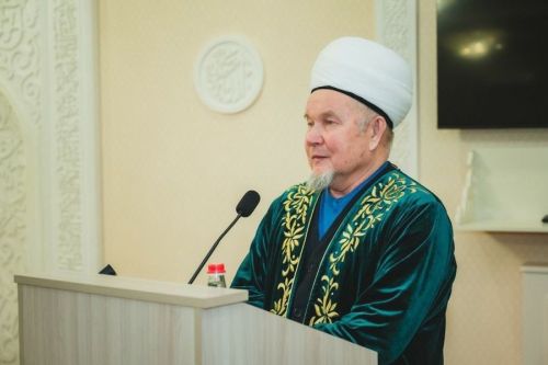 Яшел Үзән мөхтәсибе Габделхәмит хәзрәт Зиннәтуллин Казанда ТР мөселманнары Диния нәзарәте Пленумы утырышында катнашты