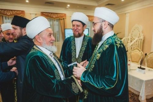 Яшел Үзән мөхтәсибе Габделхәмит хәзрәт Зиннәтуллин Казанда ТР мөселманнары Диния нәзарәте Пленумы утырышында катнашты