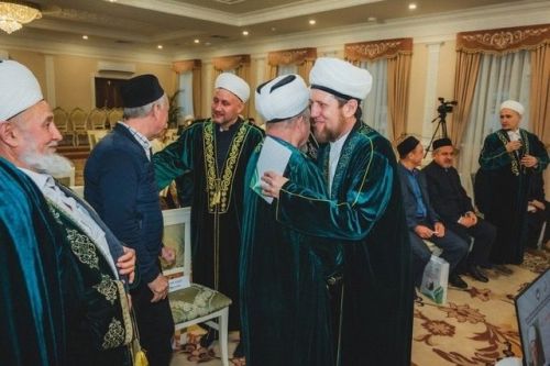 Яшел Үзән мөхтәсибе Габделхәмит хәзрәт Зиннәтуллин Казанда ТР мөселманнары Диния нәзарәте Пленумы утырышында катнашты