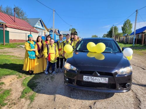 Авылларда урак өсте, чөнки авыл бәйрәменә сөлге җыю башланды