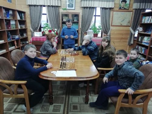 Кече Шырдан авылы мәдәният йортында Өченче ачык шахмат-шашка ярышы уздырганнар