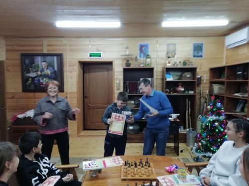Кече Шырдан авылы мәдәният йортында Өченче ачык шахмат-шашка ярышы уздырганнар