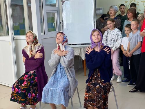 Норлат балалар йортында тәрбияләнүчеләр Кайбыч картлар һәм инвалидлар интернат-йортына традицион визит кылды