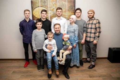 9 бала атасы Ринат Вәлиев: «Үземнең кешегә кирәклегемне тоям»