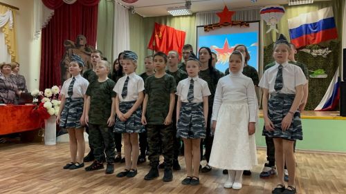Яшел Үзәннең Норлат балалар йортында Ватанны саклаучылар көне уңаеннан концерт оештырганнар