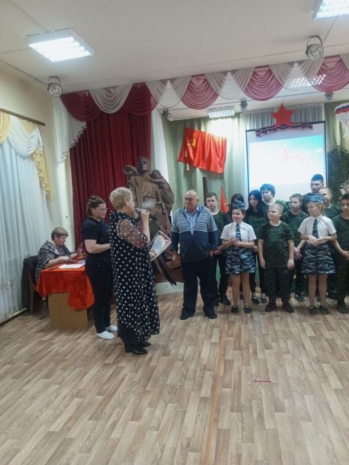 Яшел Үзәннең Норлат балалар йортында Ватанны саклаучылар көне уңаеннан концерт оештырганнар