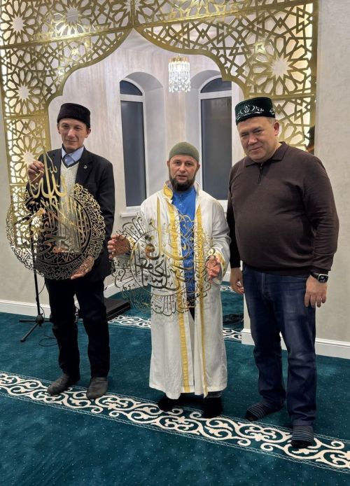Норлатлыларга Рамазан аенда яңартылган мәчет бүләк иттеләр