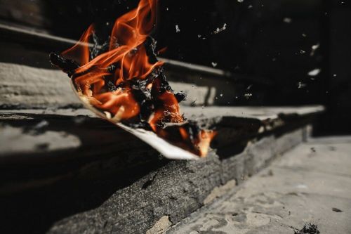 Яшел Үзән районы Зур Ключи авылындагы хуҗалык сараенда янгын чыккан