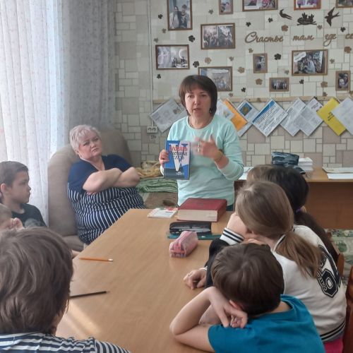 «Яшел Үзән һәм Казанда изгелек булдыручылар» волонтерлары Норлат балалар йорты тәрбияләнүчеләре өчен мастер-класс үткәрде