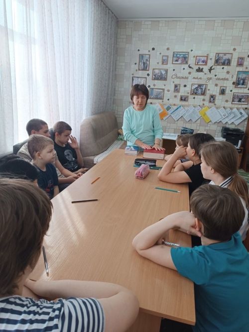 «Яшел Үзән һәм Казанда изгелек булдыручылар» волонтерлары Норлат балалар йорты тәрбияләнүчеләре өчен мастер-класс үткәрде