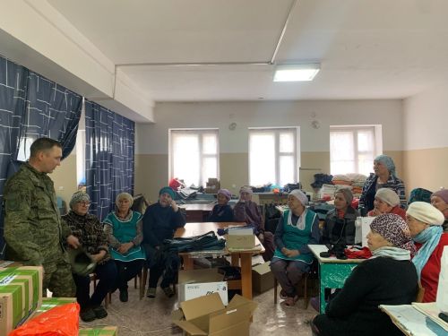 Норлат волонтерлар цехында эш кайный