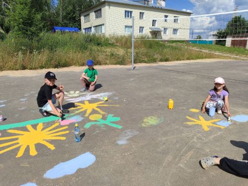 Бишнәдә асфальтка рәсем ясау буенча бәйге оештырганнар