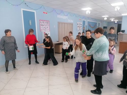 Татар Танае мәдәният йортында «Кыш бабай килде кунакка!» исемле чара үтте