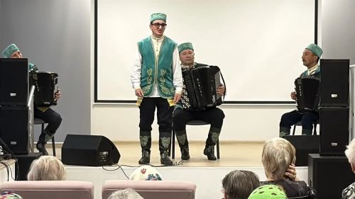 Өлкәннәр ункөнлегенә йомгак ясап…
