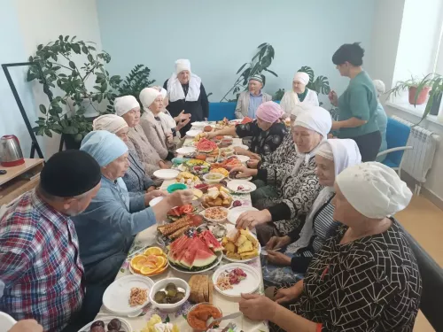 Күгеш авылында Өлкәннәр көнен билгеләп үттеләр