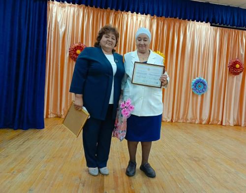 Олы Яке авылы мәдәният йортында Өлкәннәр көненә багышланган матур бәйрәм чарасы узды